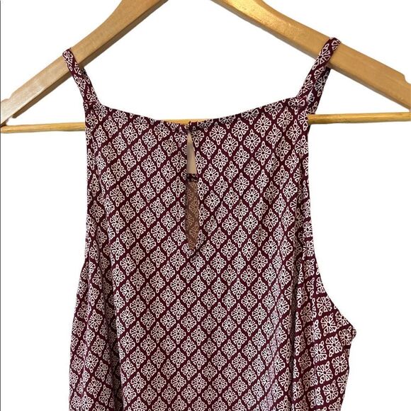 NWOT OLD NAVY Printed Lightweight Casual Loose Fit Tank Top M - Picture 3 of 8